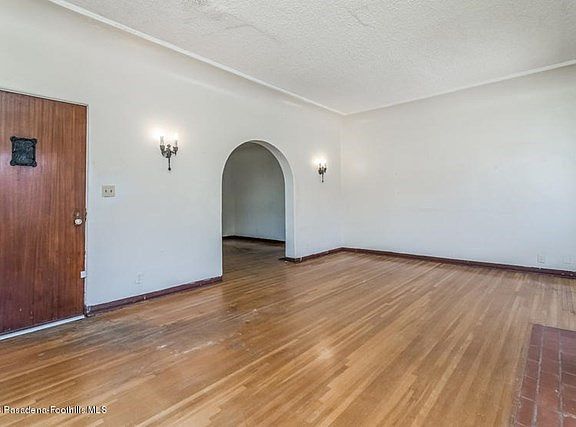 006-Living_Room-5934004-small