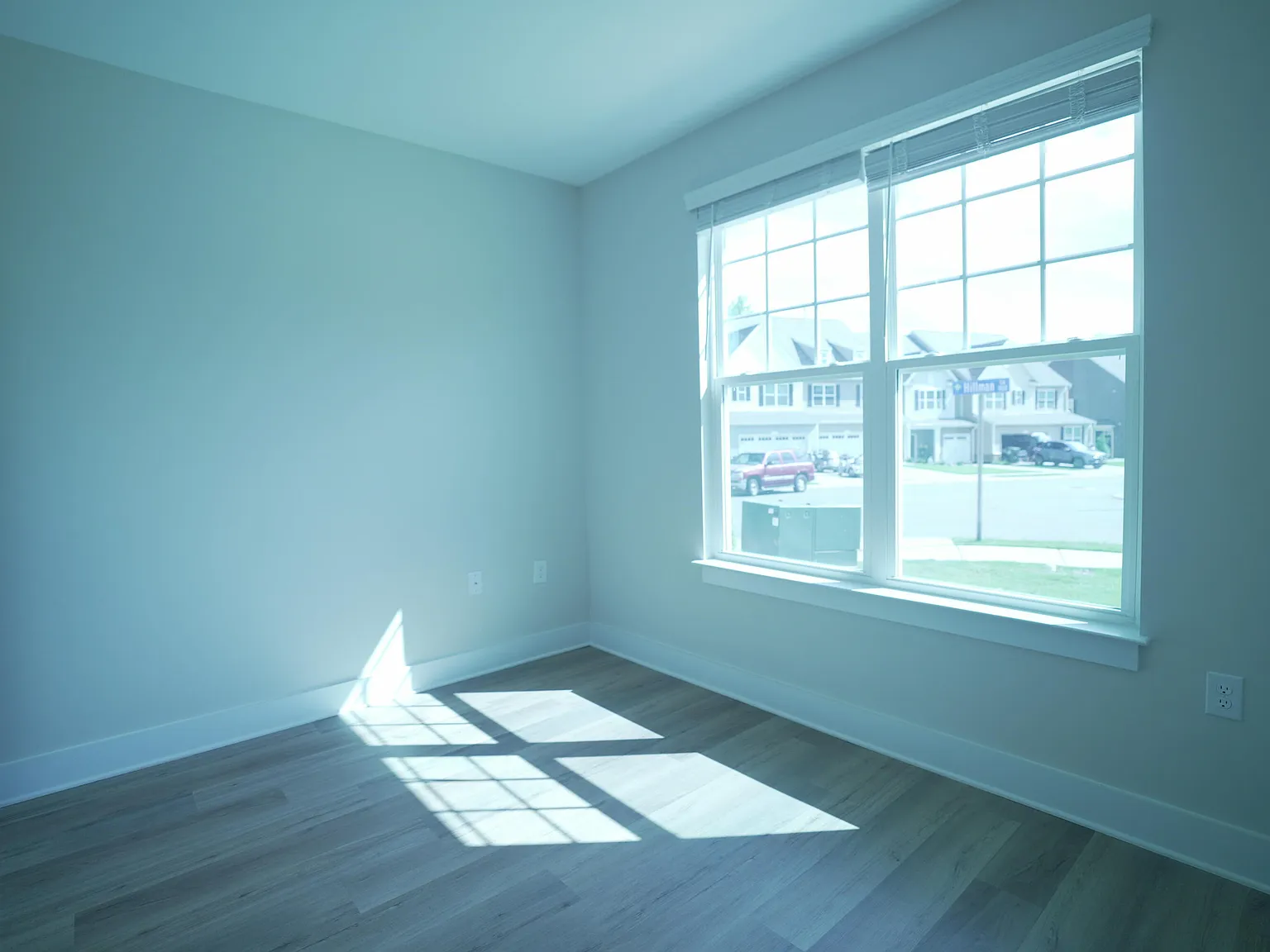 3 bed, 2.5 bath, $2,150 — Photo 4