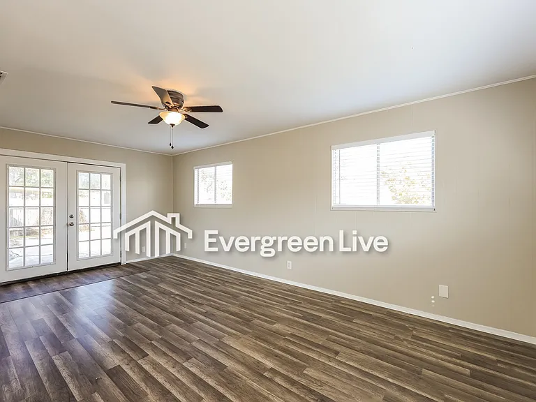 4719 El Vedado St — Photo 7