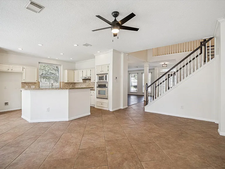 12831 Dove Point Ln — Photo 17