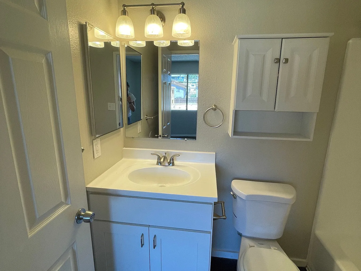 1 bed, $2,195 — Photo 2