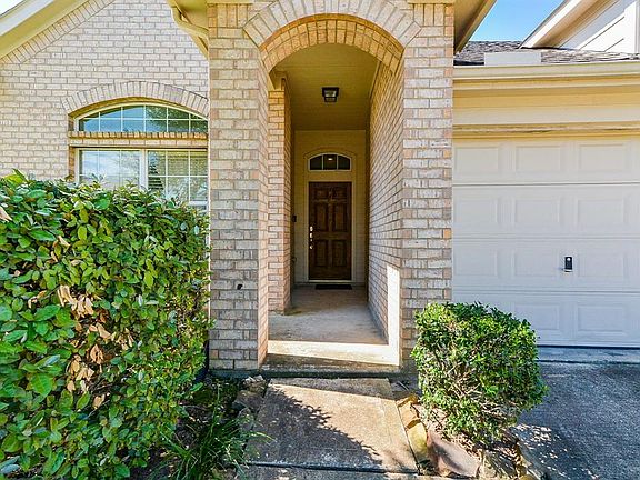 3rd image of 18511 Windy Village Ln