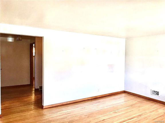 4th image of 891 George Urban Blvd