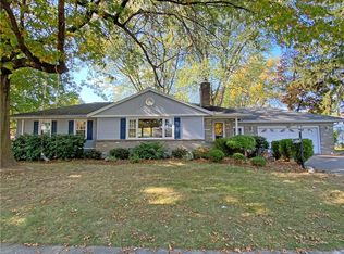 227 Southampton Dr, Rochester, NY 14616