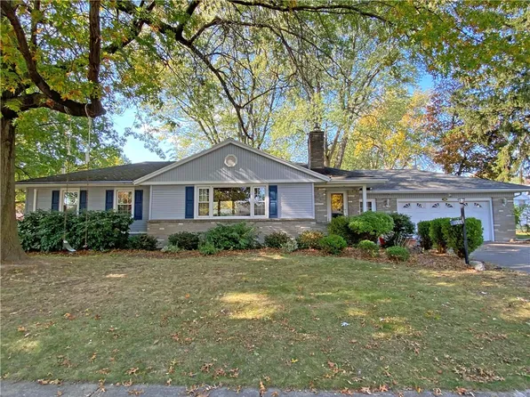 227 Southampton Dr, Rochester, NY 14616