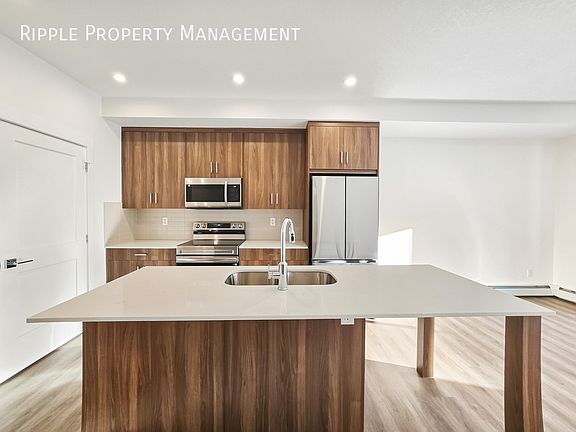 2nd image of 1802 Mahogany Blvd SE Unit 7302