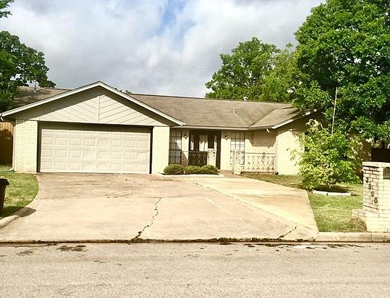 4th image of 2900 Adrienne Dr