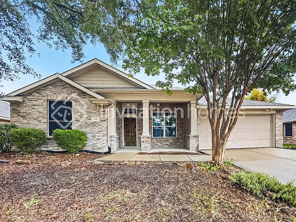 112 Hackberry Trl