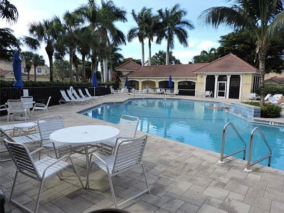 Community pool