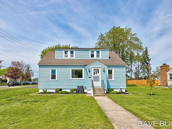 2nd image of 283 W 28th St