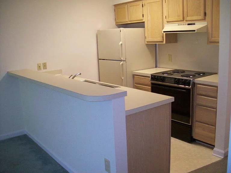 4258 Pinehurst Cir #R6 — Photo 3