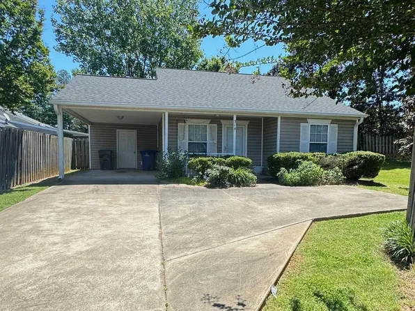 314 Calhoun Estates Dr, Spartanburg, SC 29307