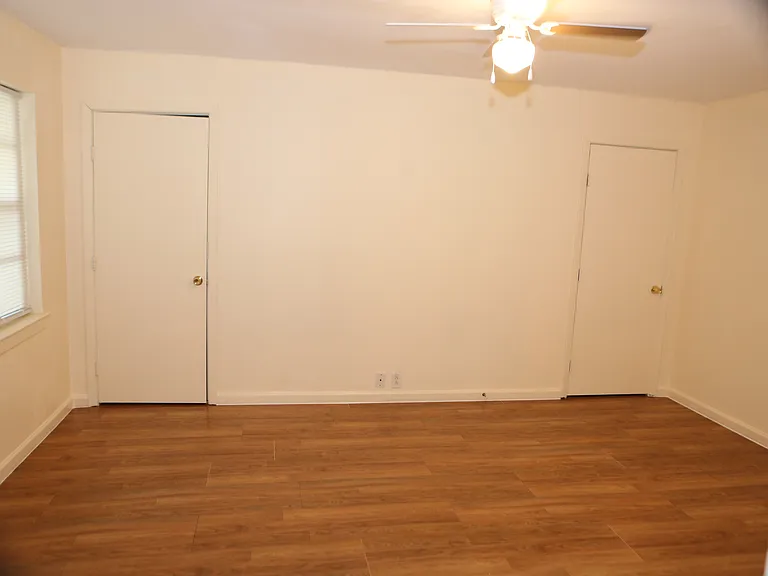 1301 Bandera Ln — Photo 5