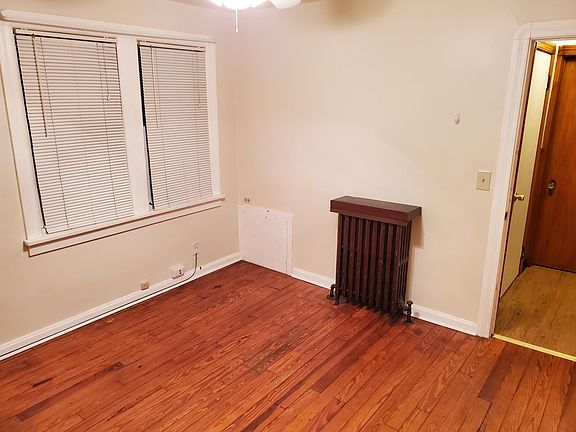 5th image of 9909 Plymouth Ave #2
