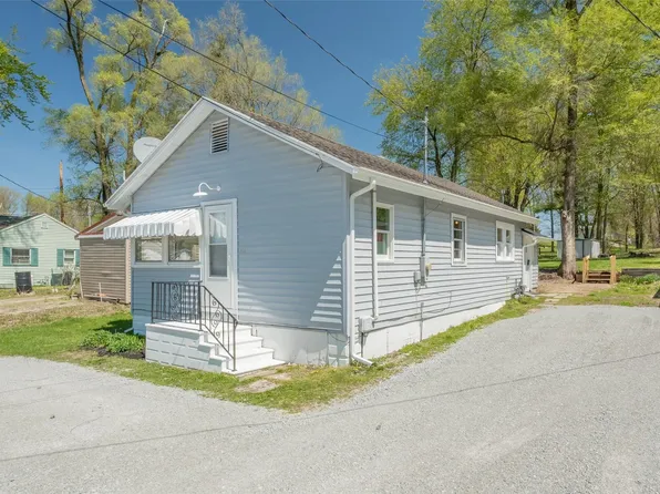 816 N Roosevelt St, Silver Lake, IN 46982