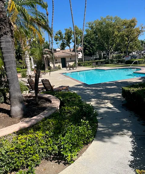 540 E Calora St — Photo 34