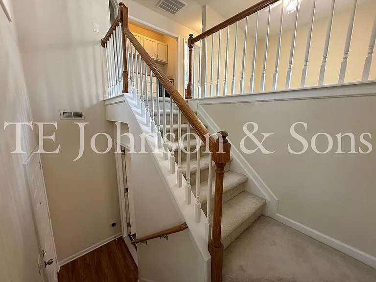 108 Greenway St — Photo 30