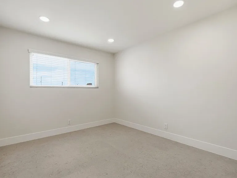 19022 Summerfield Ln — Photo 18