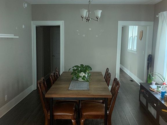 3rd image of 1579 E Rich St