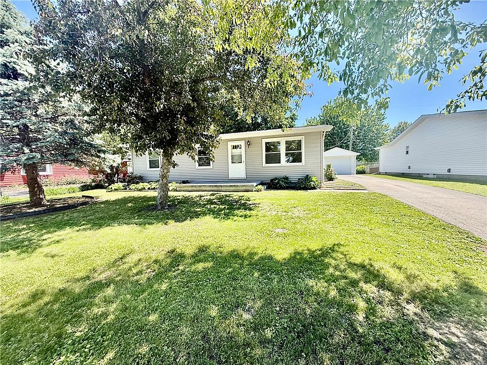 1st image of 306 Country Ln