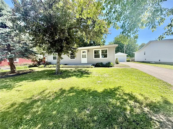 306 Country Ln, Westville, IL 61883