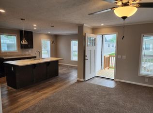 49980 Amherst Ct #394, Utica, MI 48315