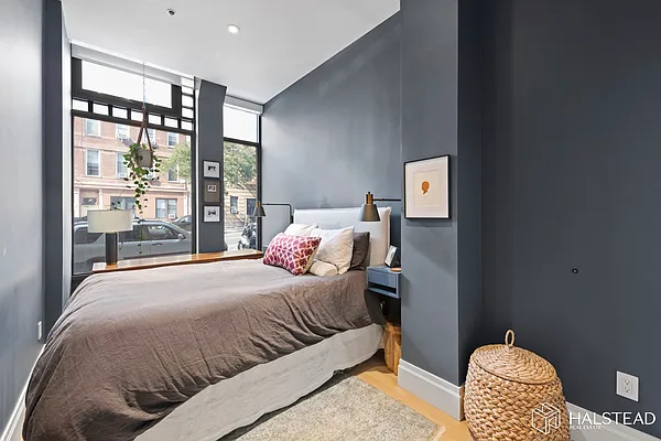 Rented by Halstead Real Estate | media 20