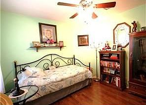 5th image of 716 Annika Way