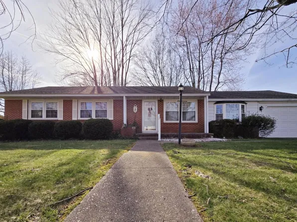 1008 Meadow Hills Dr, Mc Leansboro, IL 62859