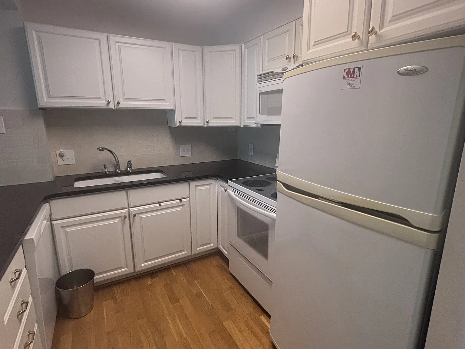 2625 Highland Ave S — Photo 3