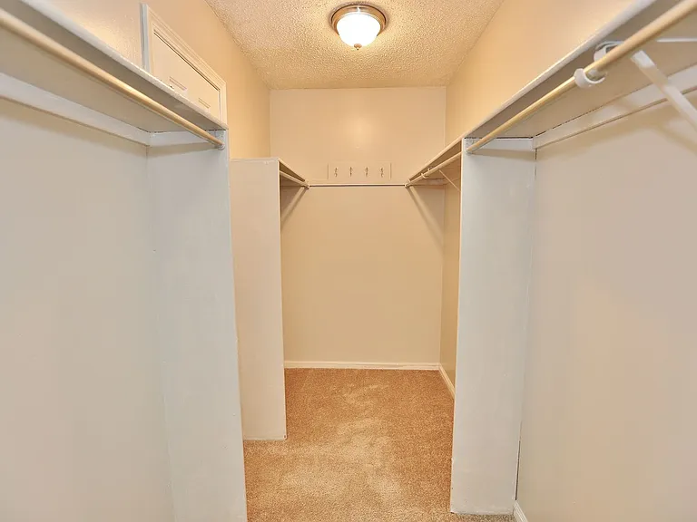 1207 Captain Adams Ct — Photo 25