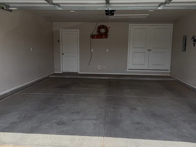 2901 Urbana Ave — Photo 26
