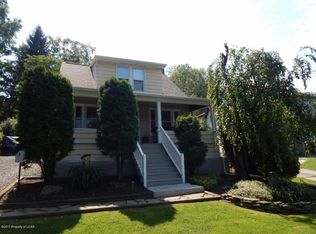 126 School St, Shavertown, PA 18708