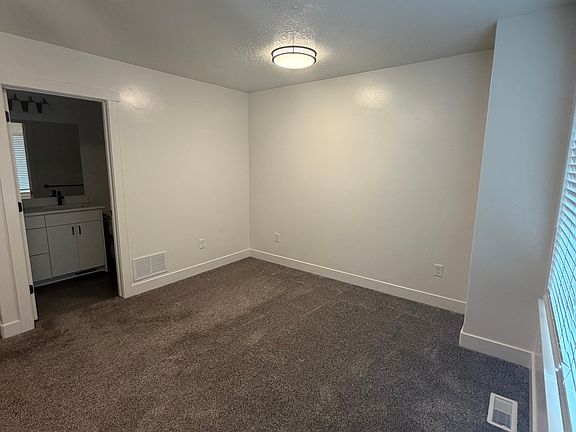 4th image of 635 40th St #1102