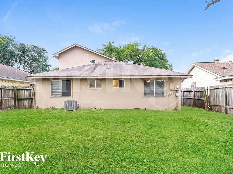 3815 Derbyhall Dr — Photo 15