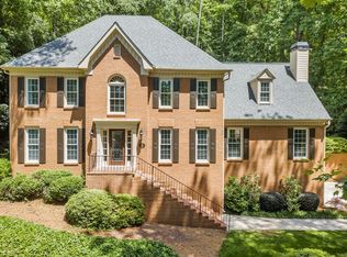 225 River Landing Dr, Roswell, GA 30075