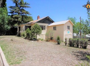 937 S 6th St, Raton, NM 87740