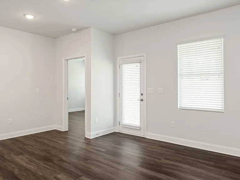 4512 Grove Manor Dr — Photo 9