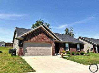 107 Lake Forest Dr, Georgetown, KY 40324