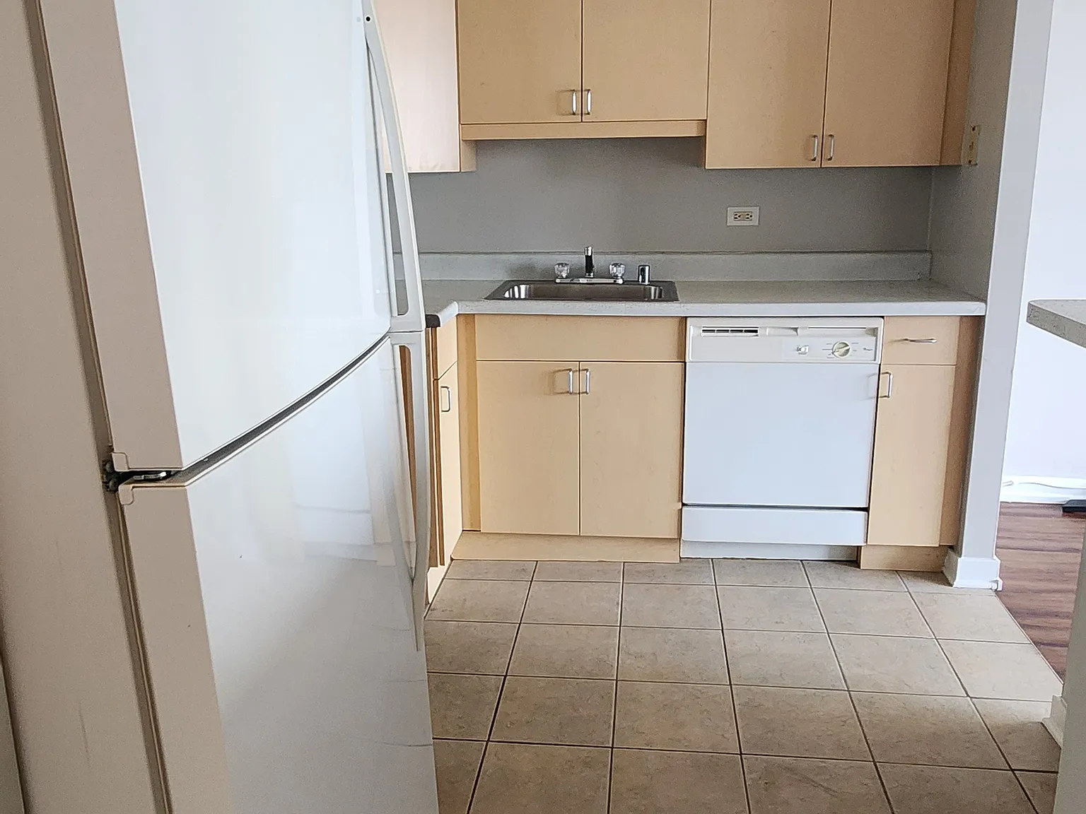 1 bed, 1.0 bath, 708 sqft, $2,403 — Photo 4