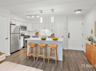 30 S Spring Ave APT 304, La Grange, IL 60525