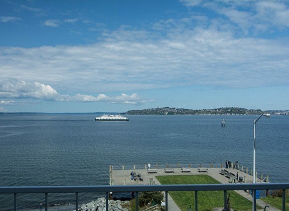 Perched high above the street, you will enjoy the ferries & mari