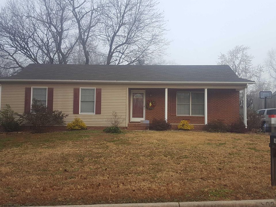 1st image of 502 Parkwood Dr