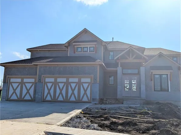 9410 W 167th Ter, Overland Park, KS 66085
