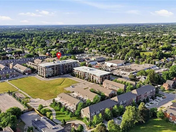 15 Prince Albert Blvd #312, Kitchener, ON N2H 0C2