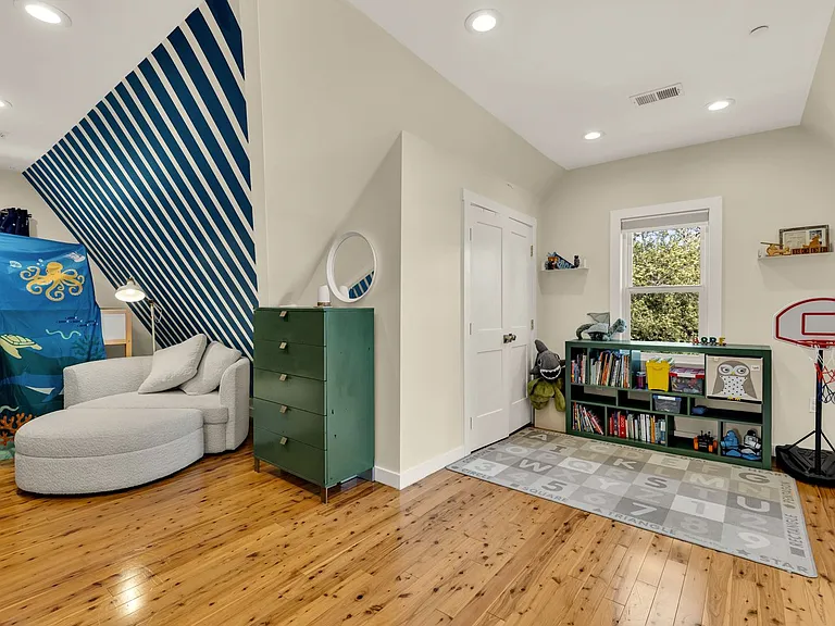 739 Rock Creek Church Rd NW #2 — Photo 13
