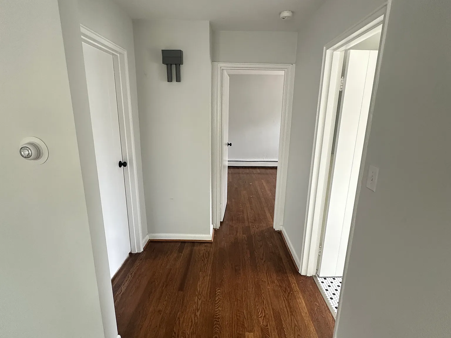 2 bed, 950 sqft, $1,795 — Photo 2