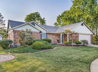 14 Les Cherbourg Ct, Florissant, MO