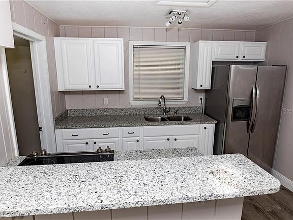 3rd image of 510 E Lemon Ave #B