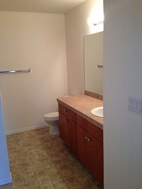 4th image of 5264 NE 121st Ave #M101